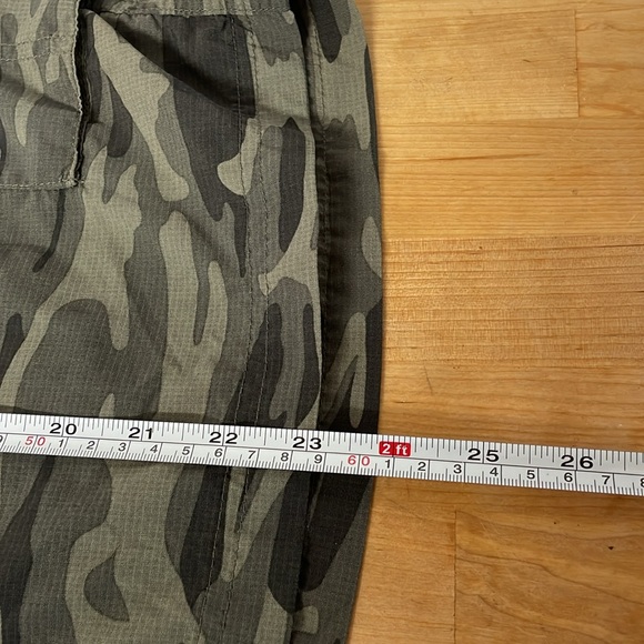Columbia Silver Ridge Printed Cargo 10´´ Gravel Camo Print Shorts men’s size 40 - Picture 15 of 16